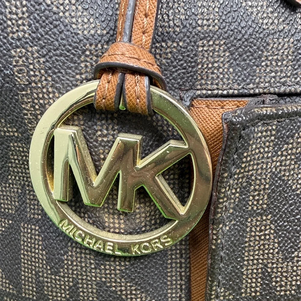 MICHAEL KORS BROWN LOGO LARGE TOTE WITH FRONT POCKET - Picture 3 of 16
